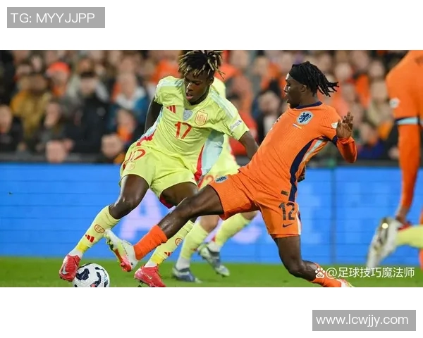 荷兰与克罗地亚激战正酣谁将晋级决赛争夺荣耀